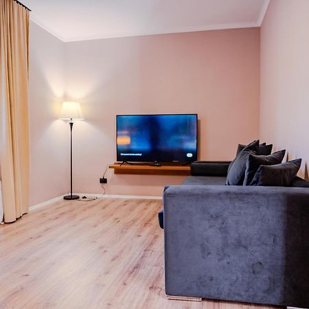 Bejart Apartment 5 Тирана Екстериор снимка